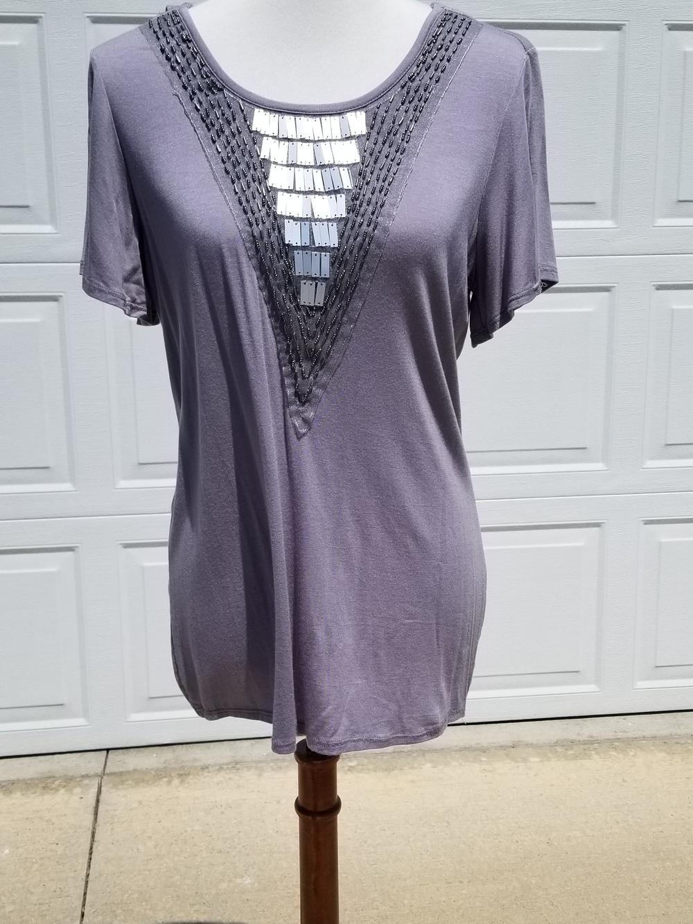 BKE- Embellished Scoop Neck Short Sleeve Top - Light Gray
